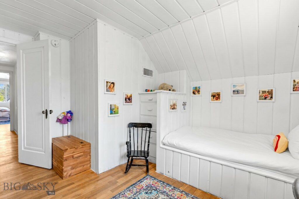 215 S 10th Street, Livingston MT 59047