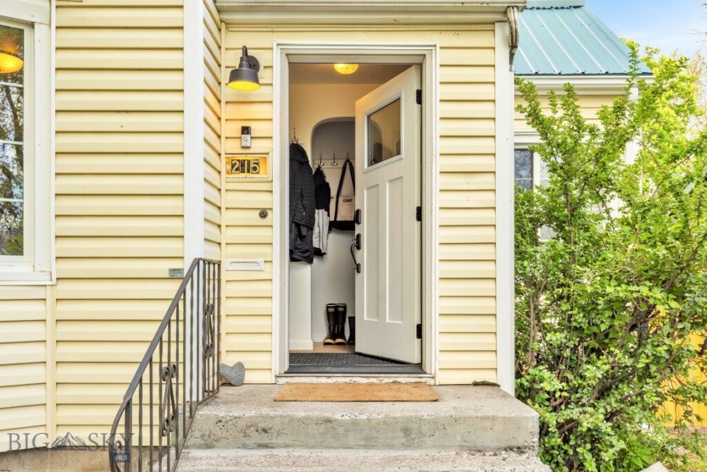 215 S 10th Street, Livingston MT 59047