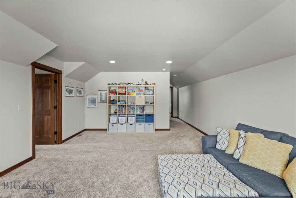 215 Snowy Owl Trail, Bozeman MT 59718