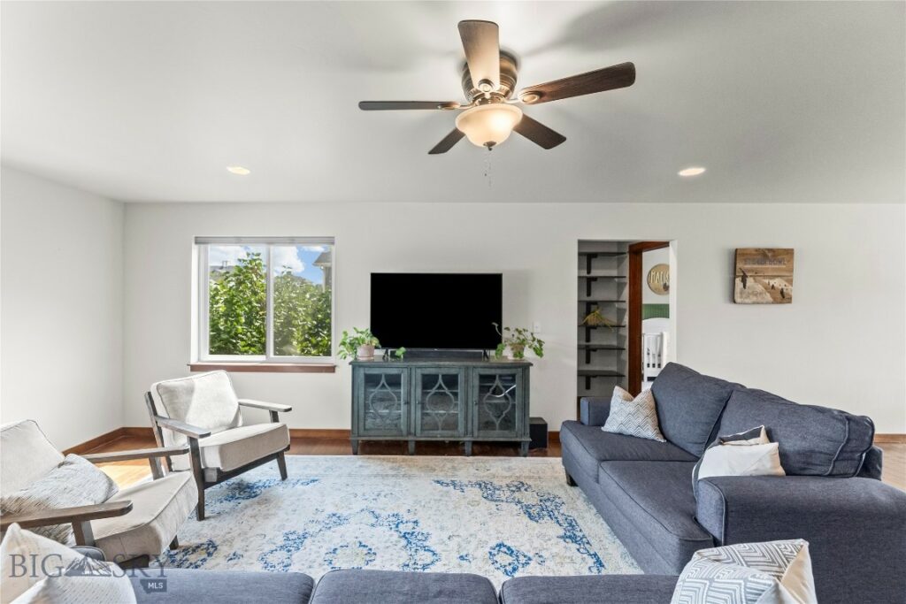 215 Snowy Owl Trail, Bozeman MT 59718