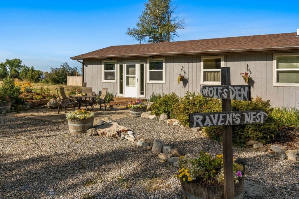 2163 E River Road, Livingston MT 59047