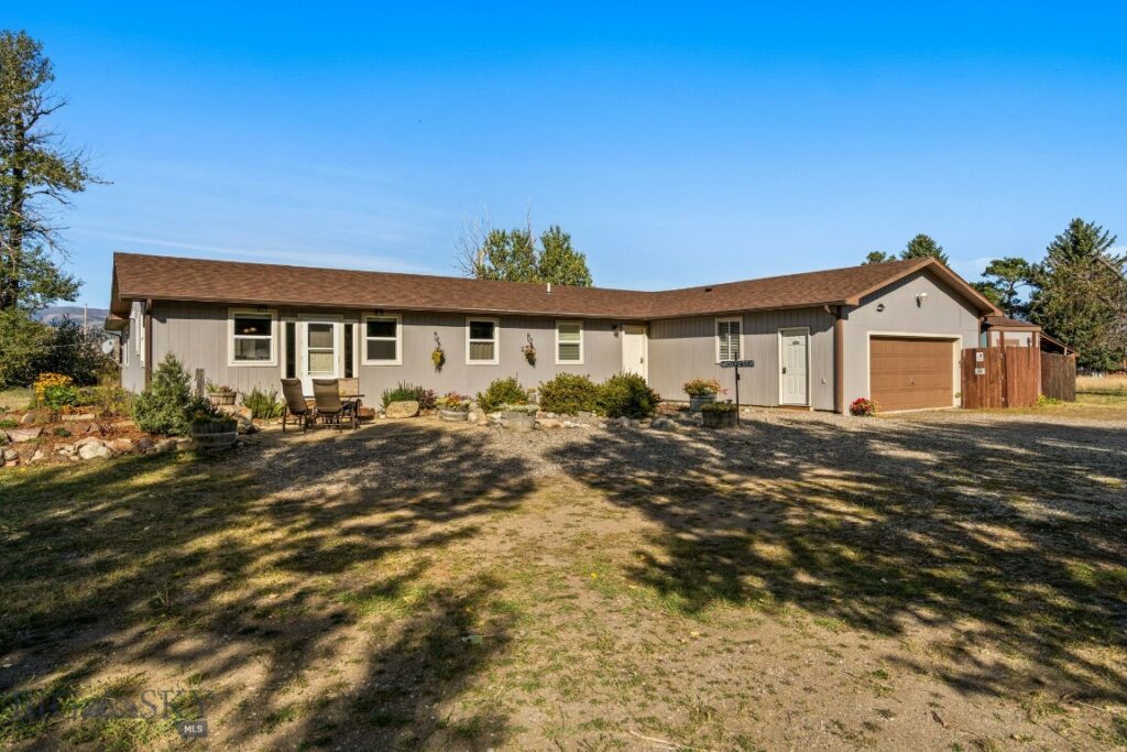 2163 East River Road, Livingston MT 59047