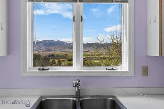 2164 E River Road, Livingston MT 59047