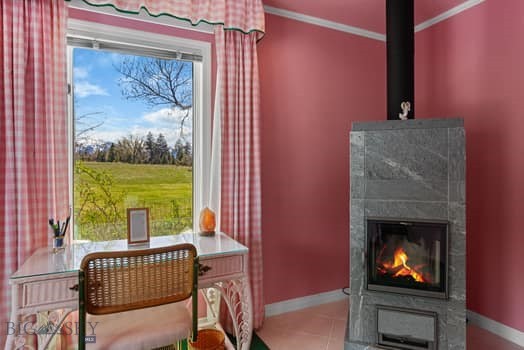 2164 E River Road, Livingston MT 59047