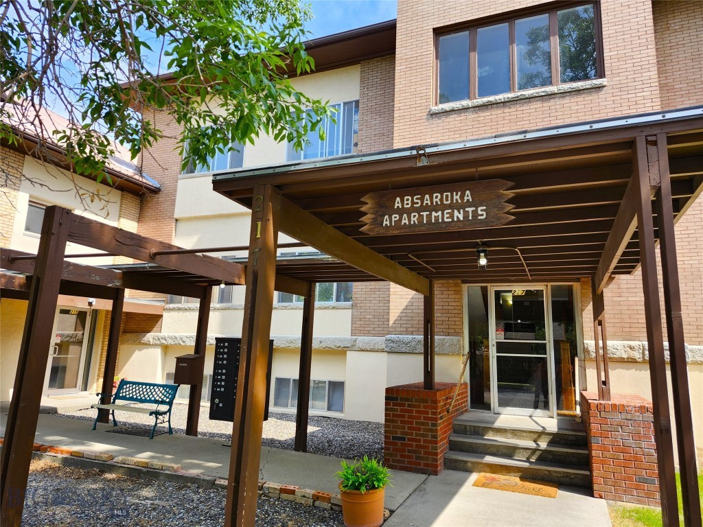 217 W Clark, Livingston MT 59047