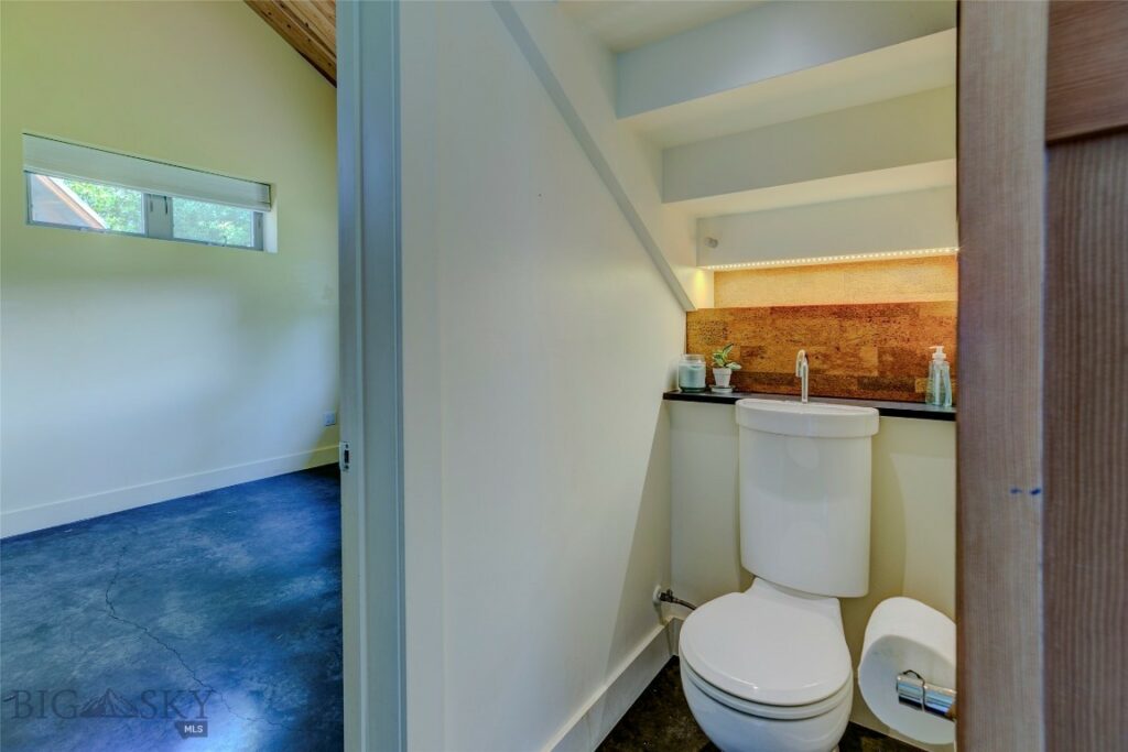 218 Little Creek Bend, Livingston MT 59047