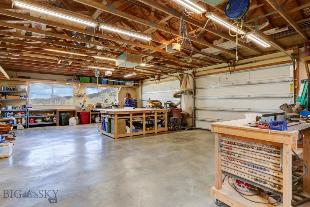 22 Boyd Road, Livingston MT 59047