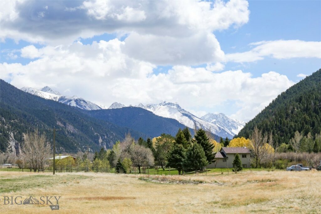 22 Boyd Road, Livingston MT 59047