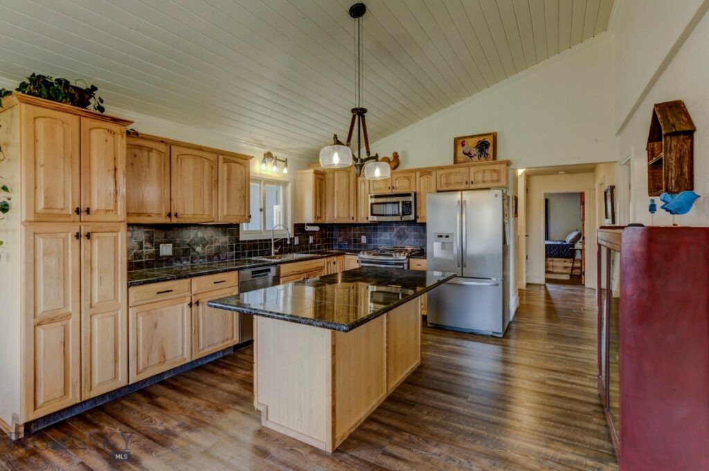 22 Boyd Road, Livingston MT 59047