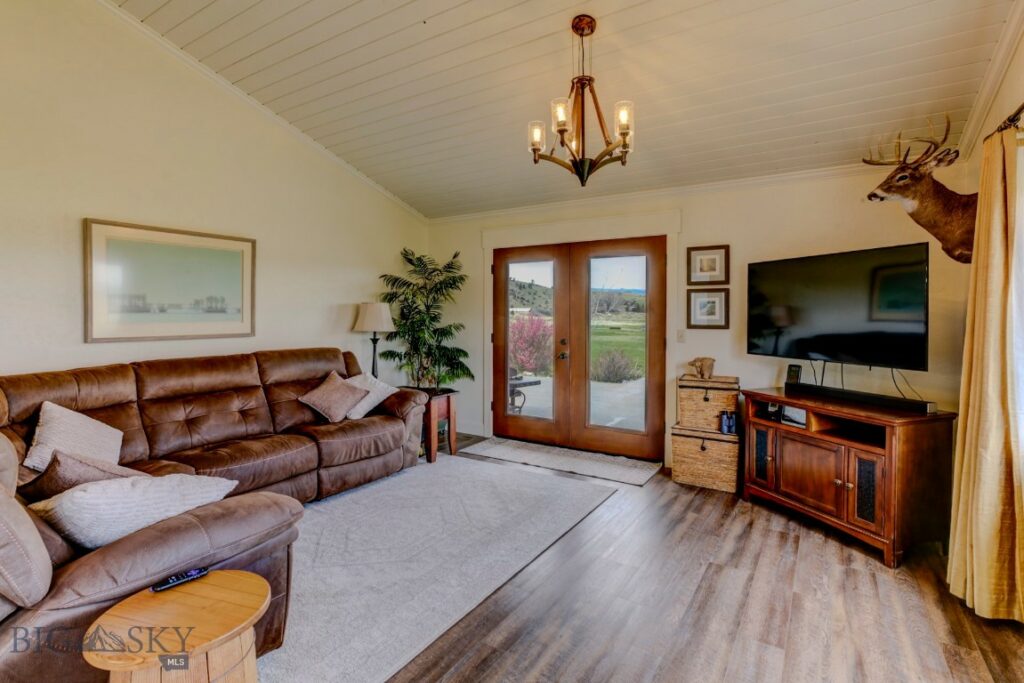 22 Boyd Road, Livingston MT 59047