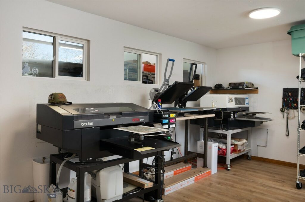 22 Shawnee Way, Bozeman MT 59715