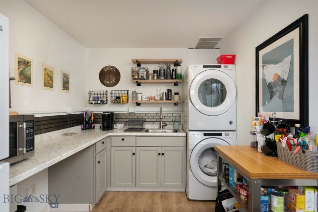 22 Shawnee Way, Bozeman MT 59715