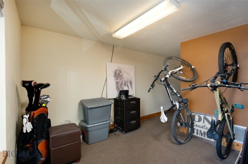 22 Shawnee Way, Bozeman MT 59715