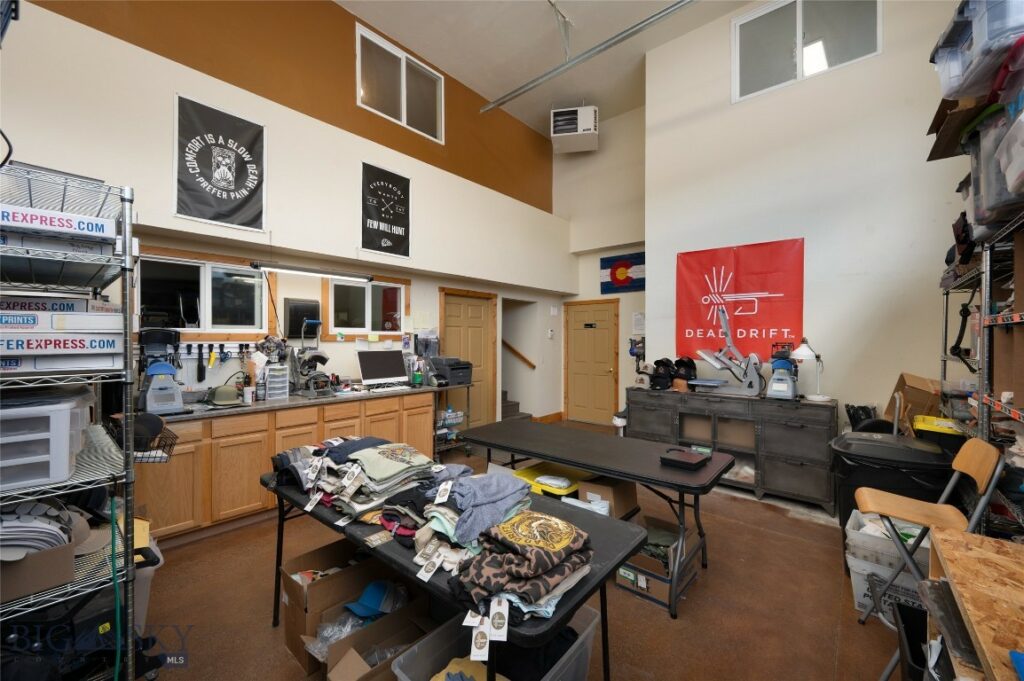 22 Shawnee Way, Bozeman MT 59715