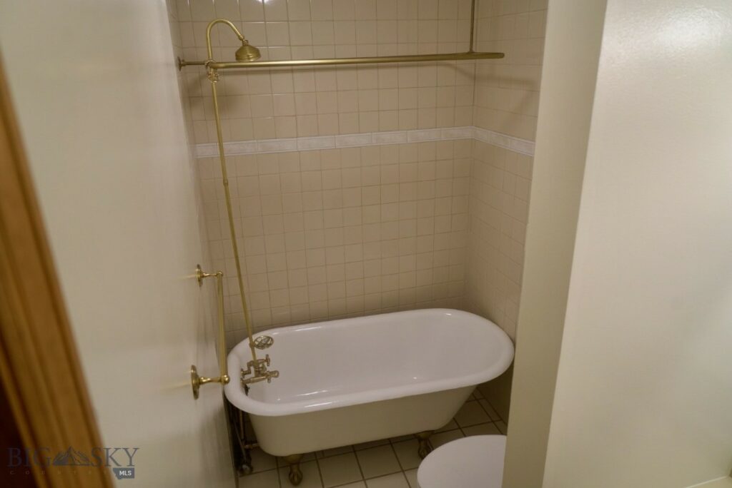 2200 W Dickerson, Bozeman MT 59718