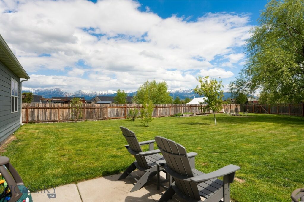 2206 Sturnella Lane, Belgrade MT 59714