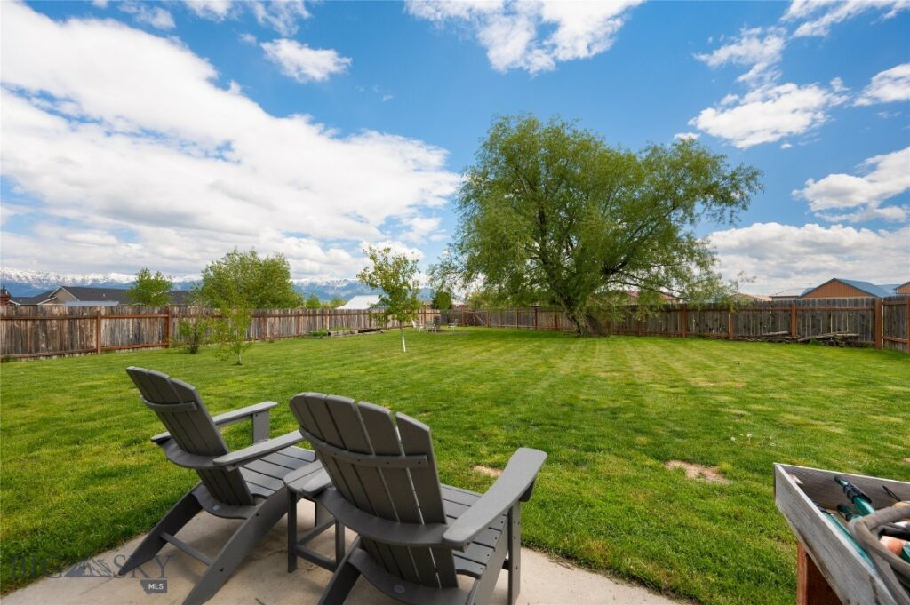 2206 Sturnella Lane, Belgrade MT 59714
