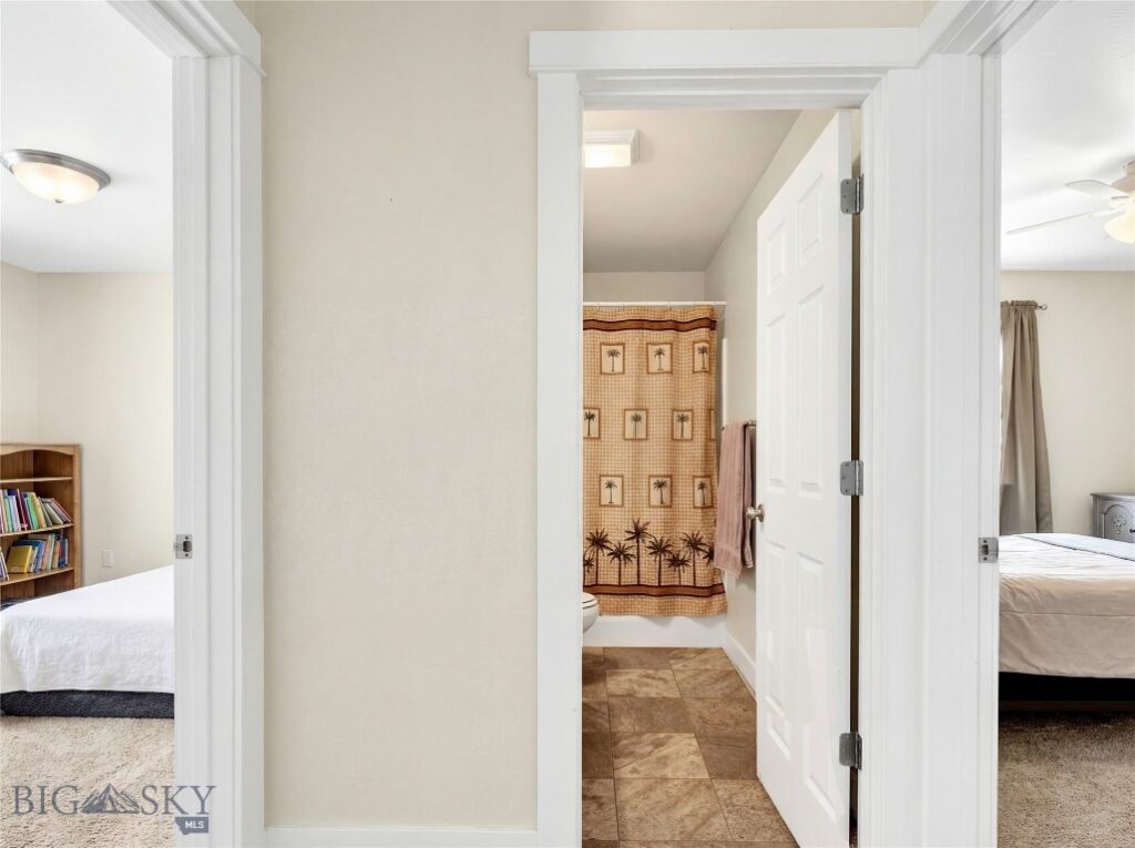 2217 Sturnella Lane, Belgrade MT 59714