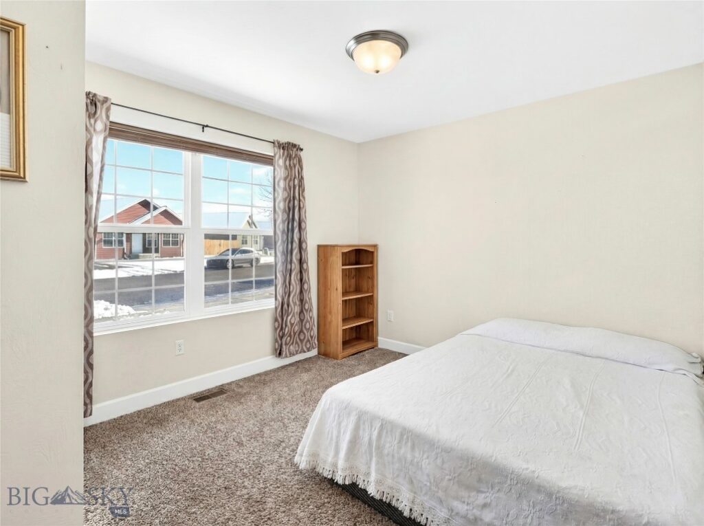 2217 Sturnella Lane, Belgrade MT 59714