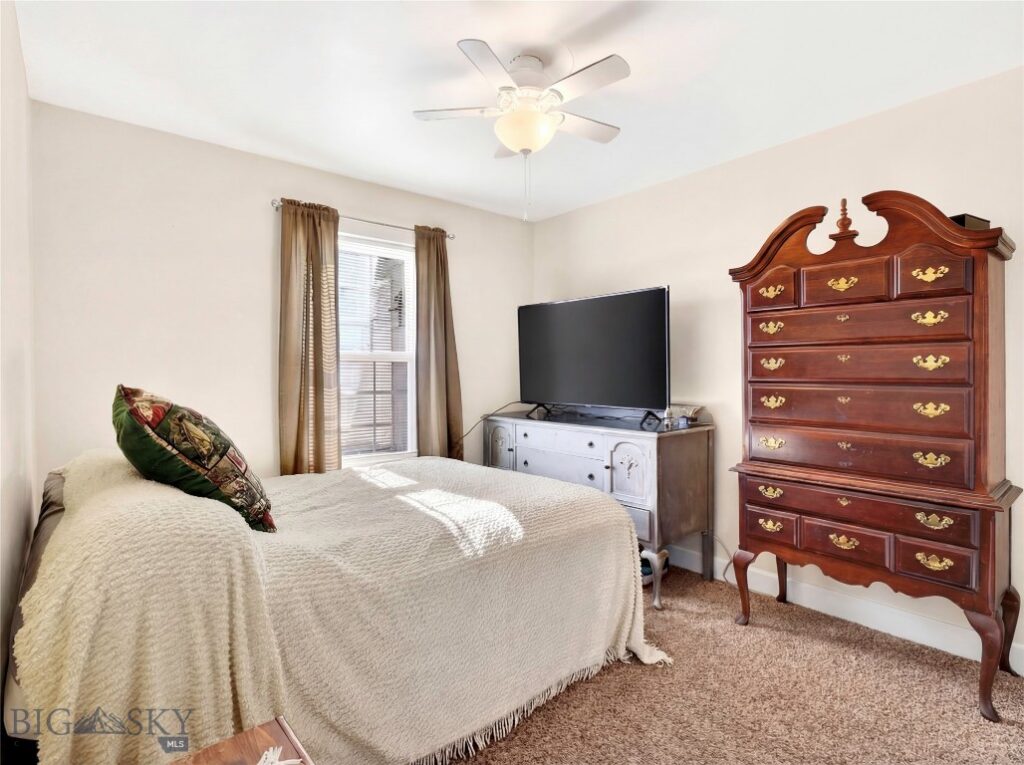 2217 Sturnella Lane, Belgrade MT 59714