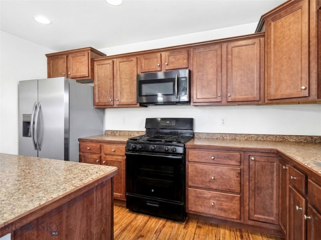 2217 Sturnella Lane, Belgrade MT 59714