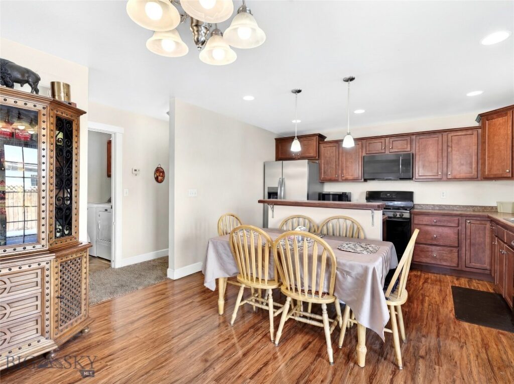 2217 Sturnella Lane, Belgrade MT 59714