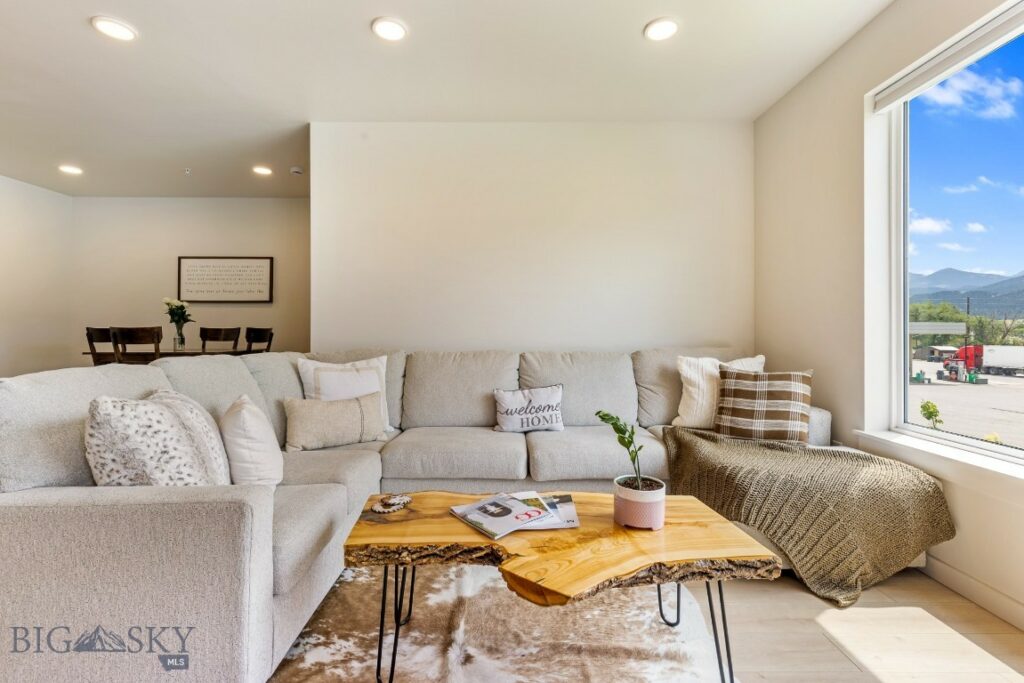 2221 F Willow Lane, Livingston MT 59047