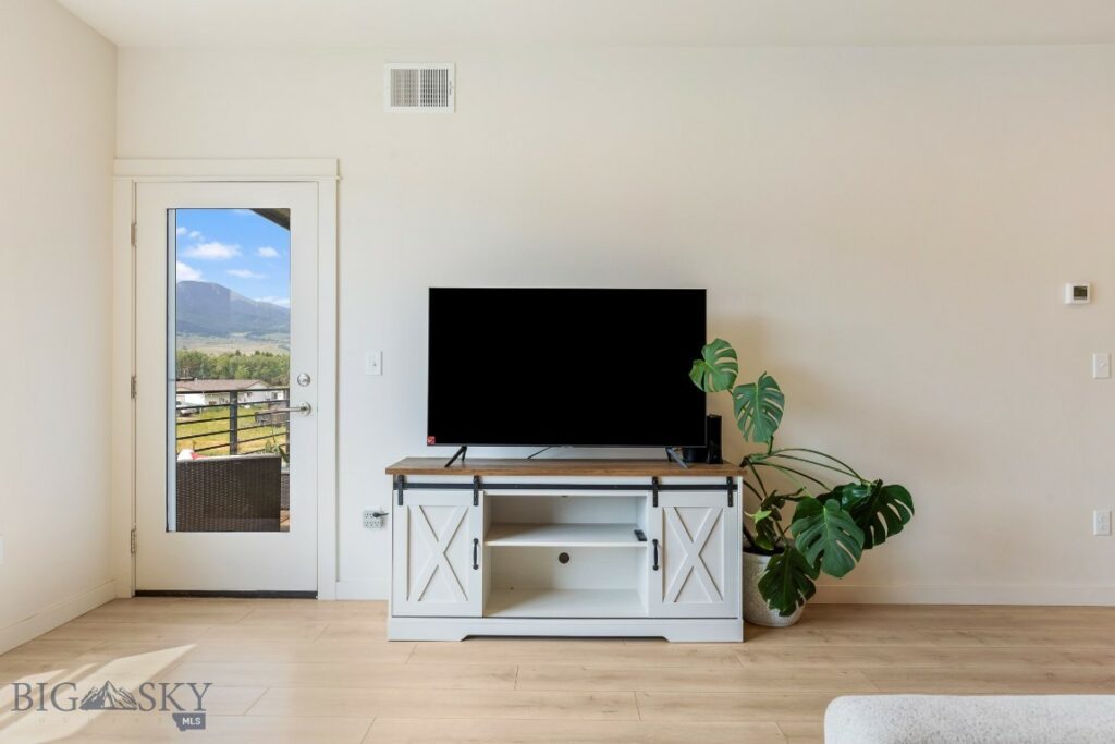 2221 F Willow Lane, Livingston MT 59047