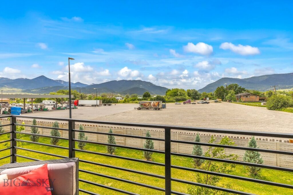 2221 F Willow Lane, Livingston MT 59047