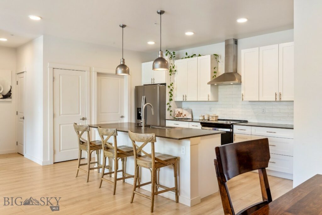 2221 F Willow Lane, Livingston MT 59047