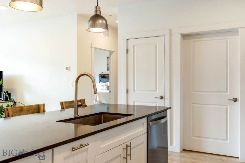2221 F Willow Lane, Livingston MT 59047