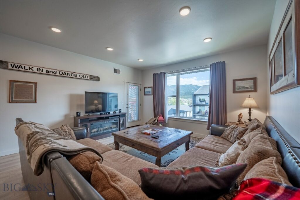 2221D Willow Drive, Livingston MT 59047