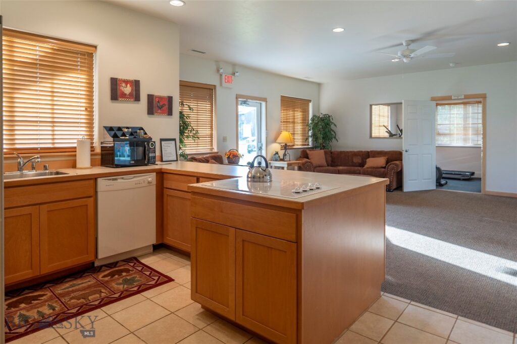 2221D Willow Drive, Livingston MT 59047