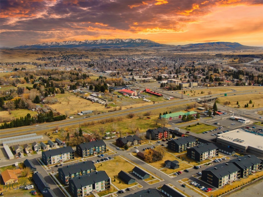 2221 Willow Drive, Livingston MT 59047