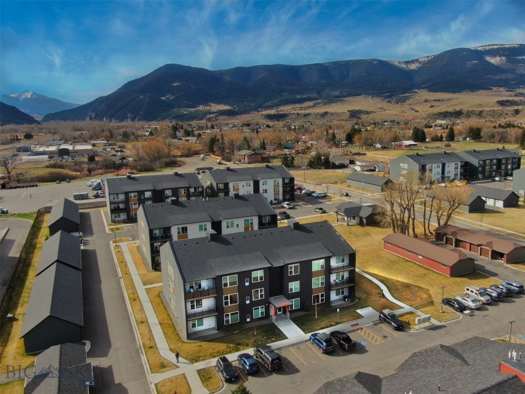 2221 Willow Drive, Livingston MT 59047