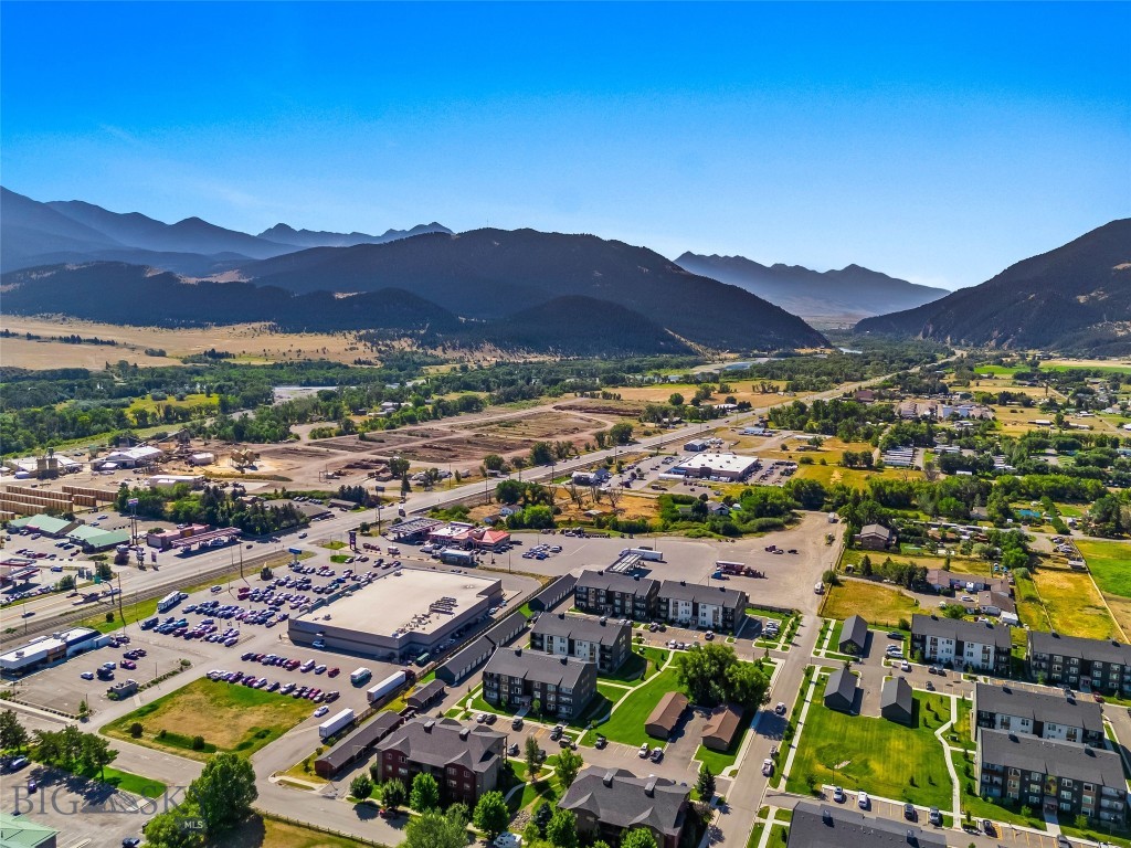 2221 Willow Drive, Livingston MT 59047