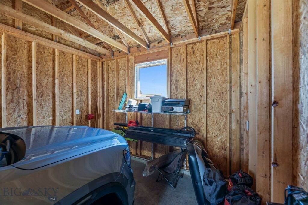 2221 Willow Drive, Livingston MT 59047