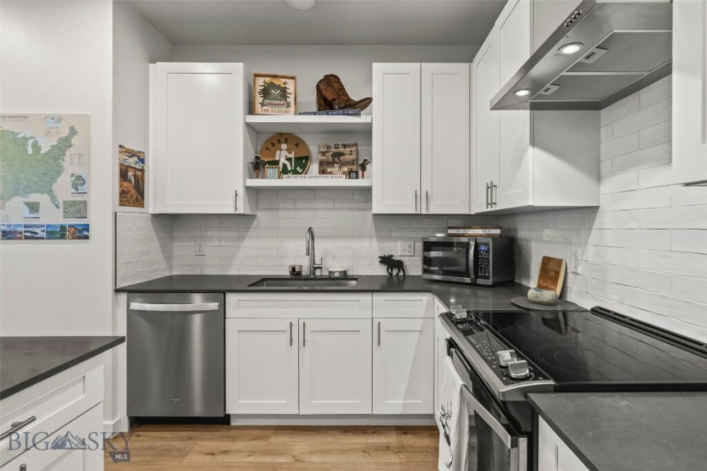 2221 Willow Drive, Livingston MT 59047