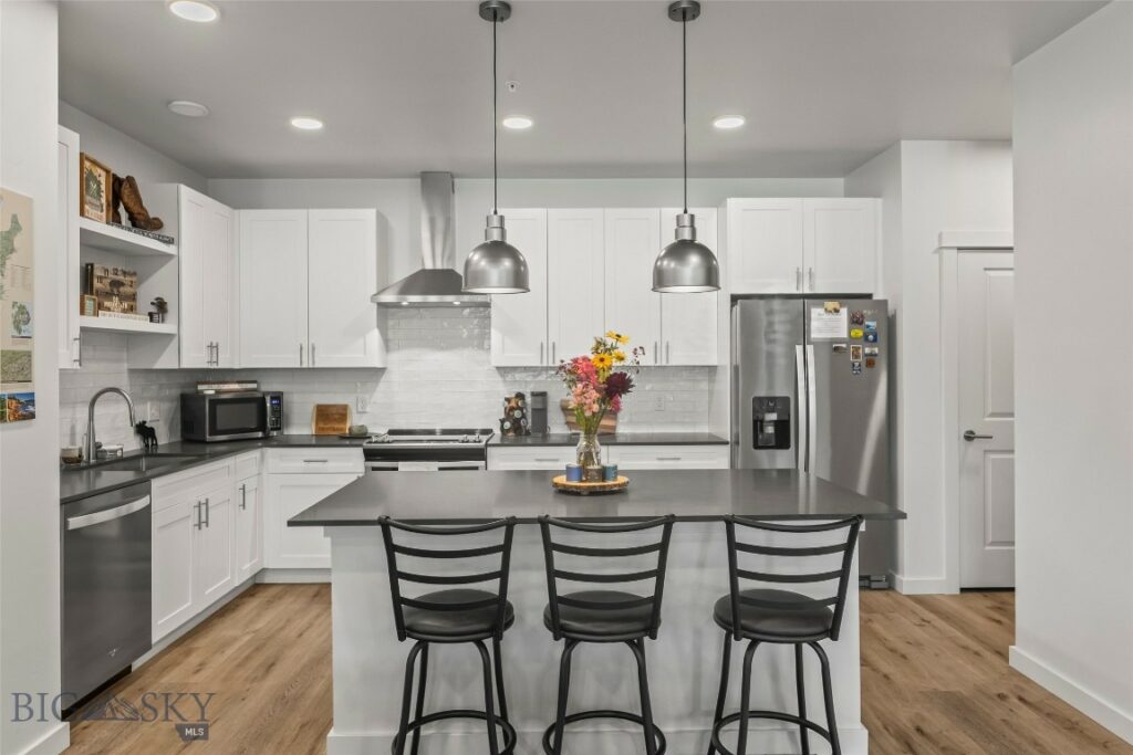 2221 Willow Drive, Livingston MT 59047