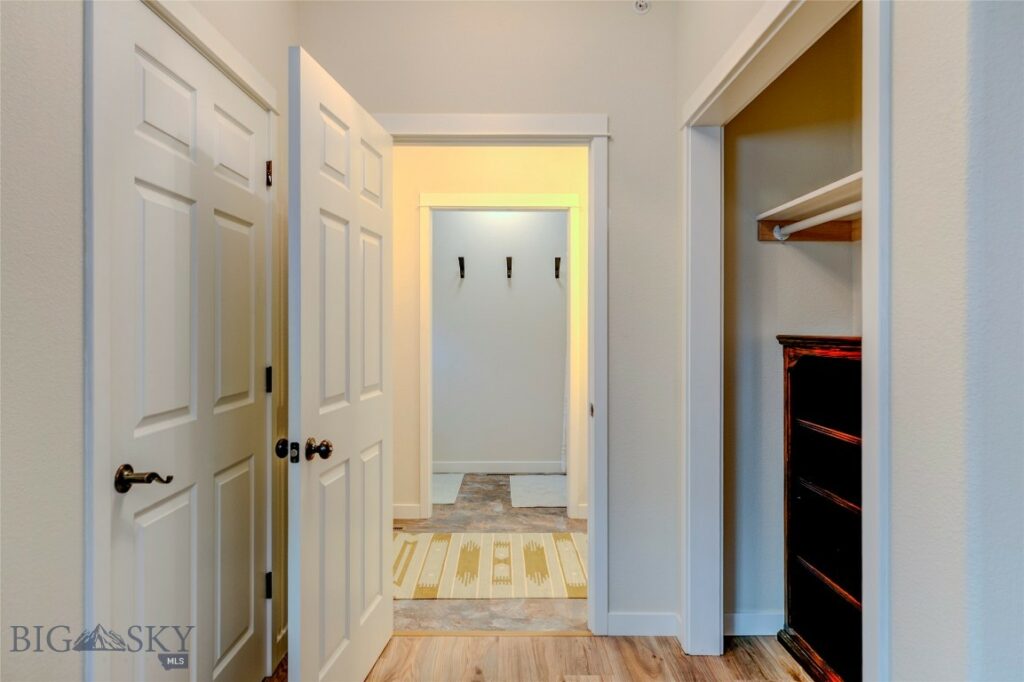 2221 Willow Drive, Livingston MT 59047