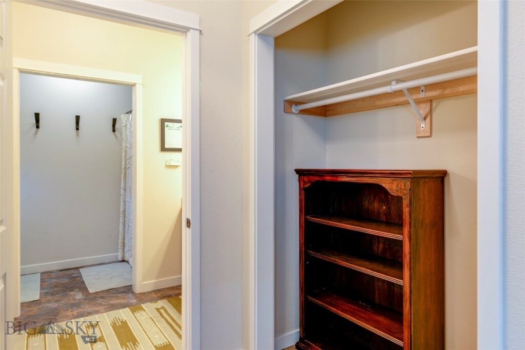 2221 Willow Drive, Livingston MT 59047