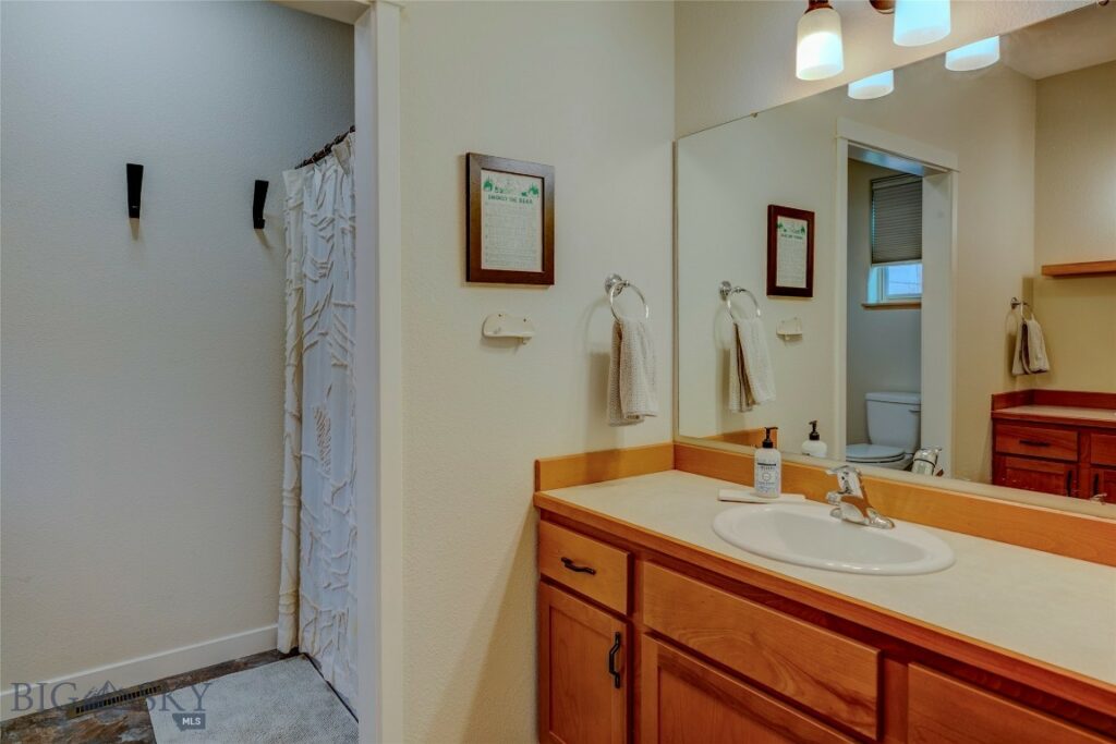 2221 Willow Drive, Livingston MT 59047