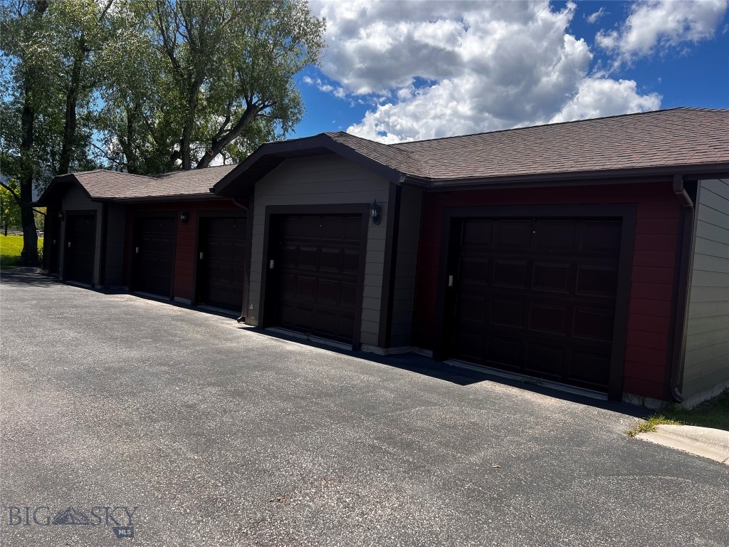 2221A Willow Drive, Livingston MT 59047