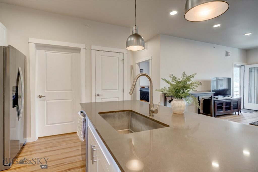 2222B Willow Drive, Livingston MT 59047