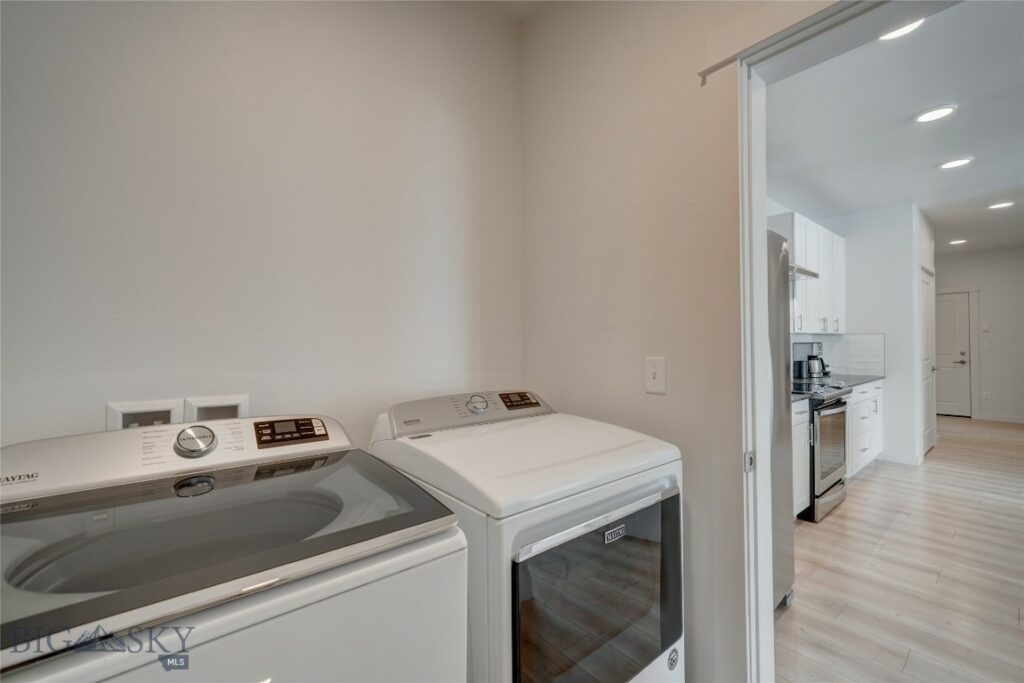 2222E Willow Drive, Livingston MT 59047