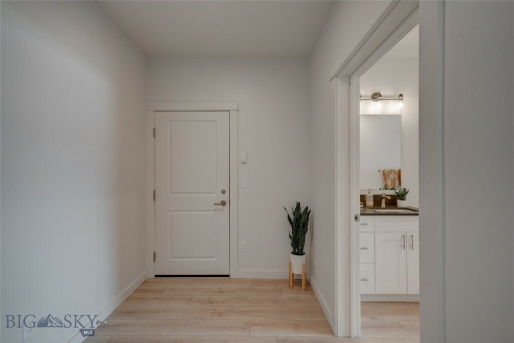 2222E Willow Drive, Livingston MT 59047