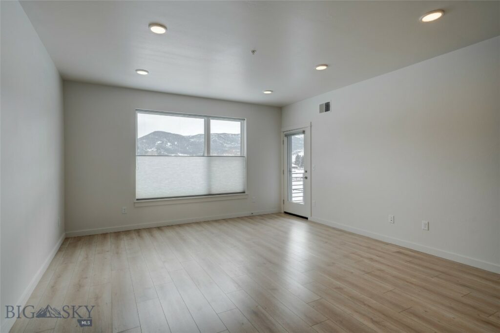 2222E Willow Drive, Livingston MT 59047