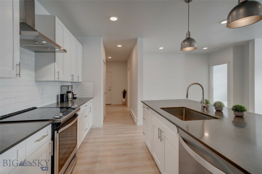 2222E Willow Drive, Livingston MT 59047