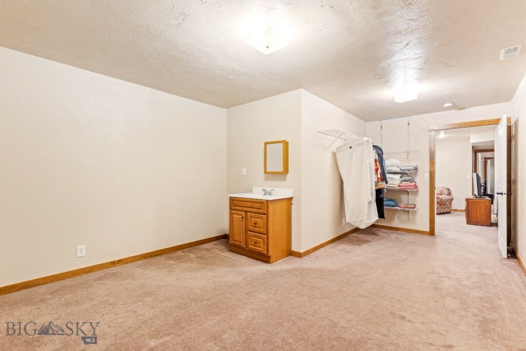 2224 Sourdough Road, Bozeman MT 59715