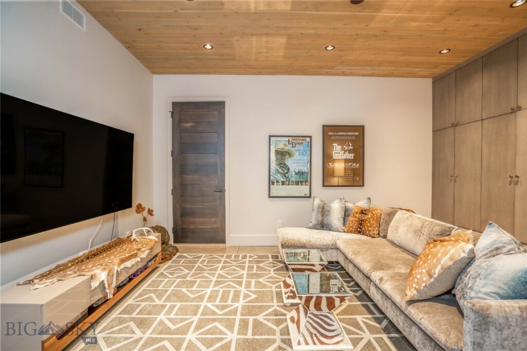 225 Alpen Strasse Street, Bozeman MT 59715